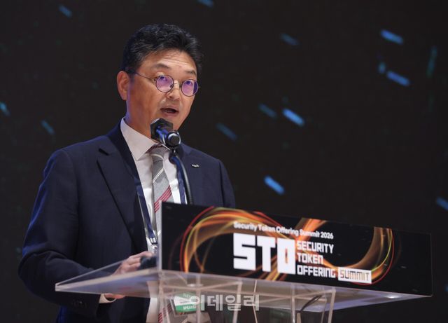 STO Summit 2026이 2일 서울 여의도 한국거래소 컨퍼런스홀에서 열렸다. 이윤수 한국예탁결제원 사장이 'Opening Insight'를 통해 토큰시장 인프라 구축에 대한 방향과 계획을 설명하고 있다. [사진=이데일리 노진환 기자]