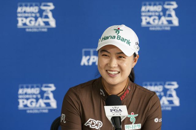 호주 교포 이민지가 23일(한국시간) 열린 LPGA 투어 시즌 세 번째 메이저 대회 KPMG 위민스 PGA 챔피언십 개막에 앞서 열린 기자회견에서 환하게 웃으며 질문에 답하고 있다. (사진=PGA of America)