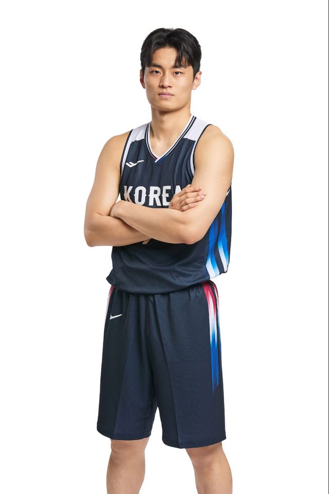 한국 농구대표팀 새 유니폼을 입은 유기상. 사진=대한민국농구대표팀