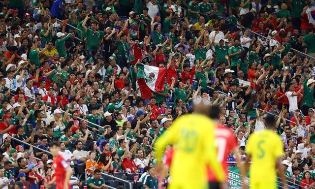 대한민국 축구 대표팀과 남아프리카공화국의 2026 국제축구연맹(FIFA) 북중미 월드컵 조별리그 A조 최종 3차전이 열린 멕시코 누에보레온주 과달루페의 몬테레이 스타디움. 멕시코시티 스타디움에서 열린 멕시코와 체코전에서 멕시코의 골 소식에 멕시코 팬들이 기뻐하고 있다. 사진=AFPBB NEWS