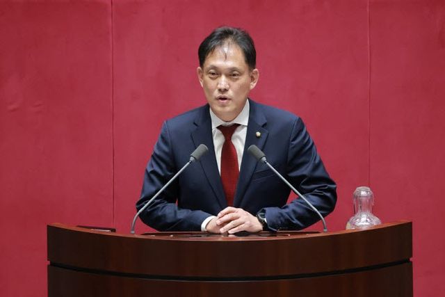 국회 입성한 국민의힘 김태규 의원(사진 = 연합뉴스)