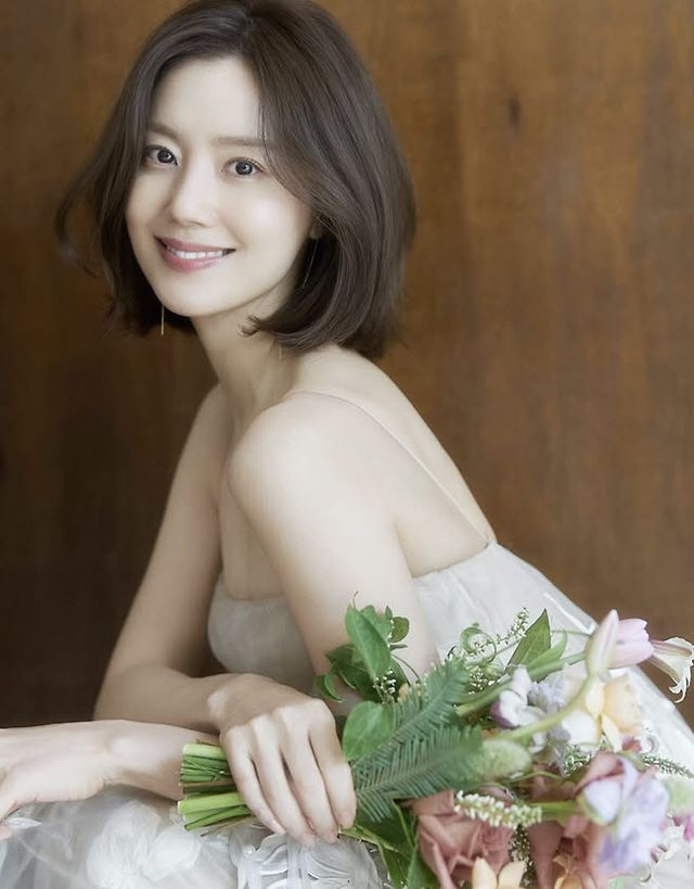 문채원(사진=SNS)