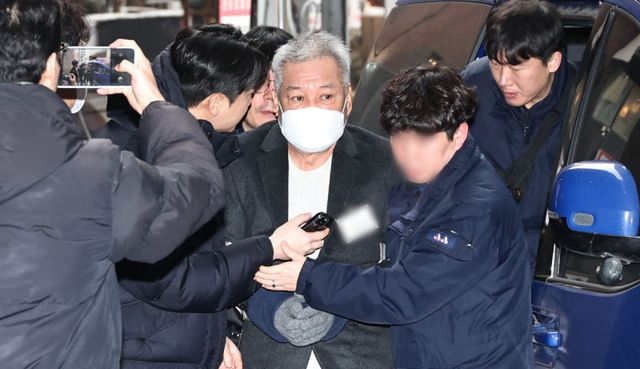 지난 1월 상설특검에 출석하는 건진법사 전성배의 모습이다. (서울=연합뉴스)