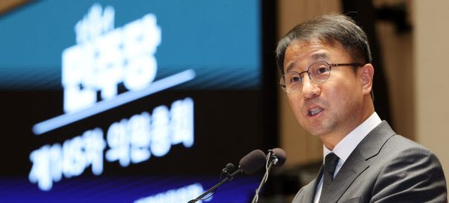 한병도 더불어민주당 대표 직무대행 겸 원내대표가 29일 서울 여의도 국회에서 열린 의원총회에서 발언하고 있다.(사진=뉴시스)