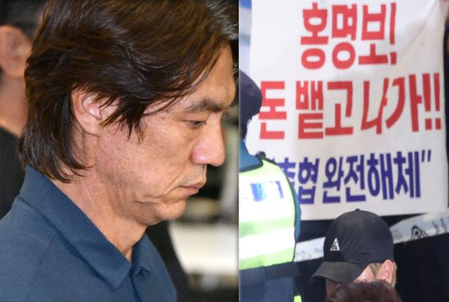 [이데일리 방인권 기자] 2026 북중미 월드컵을 마친 홍명보 전 대한민국 축구대표 감독이 30일 새벽 조현우, 박항서 단장 등과 함께 인천국제공항 2터미널을 통해 귀국하고 있다.