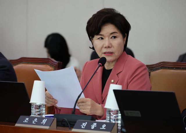 조은희 국민의힘 의원이 지난해 10월 20일 서울 여의도 국회에서 열린 문화체육관광위원회 국정감사에서 질의를 하고 있다. (사진=뉴시스)