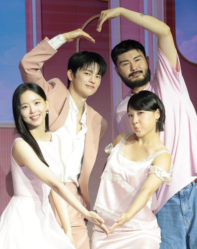 강한나(왼쪽부터)와 서인국, 이은지, 카더카든(사진=뉴스1)
