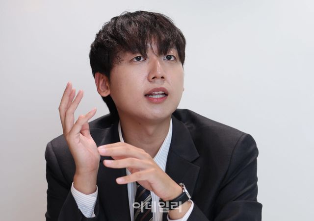 [이데일리 노진환 기자] 정민철 더불어민주당 최고위원 후보가 13일 서울 영등포구 여의도동의 한 카페에서 이데일리와 인터뷰를 하고 있다.