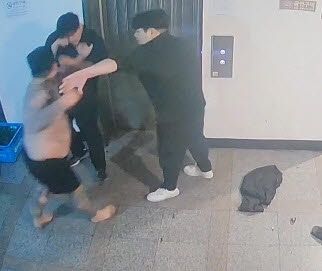 수원팔달경찰서의 조직폭력배 검거 장면.(사진=경기남부경찰청)