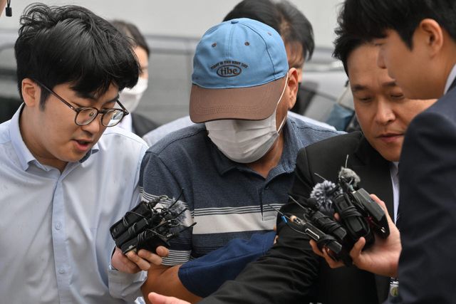 '장윤기 사건'과 관련해 증거인멸 혐의를 받고 있는 광주 광산경찰서 소속 A경감이 8일 오전 전남광주 동구 광주지법에서 열리는 구속 전 피의자 심문(영장실질심사)에 출석하고 있다. (사진=뉴시스)