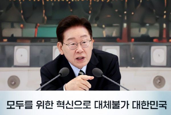 李대통령 지지율 55%…전주보다 3%P 하락[NBS]