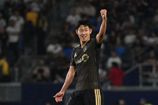 LAFC 손흥민이 올 시즌 자신의 첫 골을 터뜨린 뒤 기뻐하고 있다. 사진=AP PHOTO