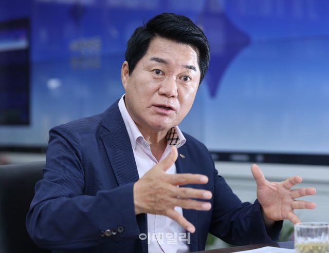 박준희 관악구청장이 서울 관악구 관악구청에서 이데일리와 인터뷰를 하고 있다. (사진= 노진환 기자)