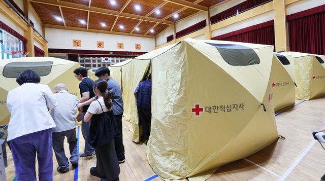 인천 쿠팡 물류센터 화재 주민대피소.