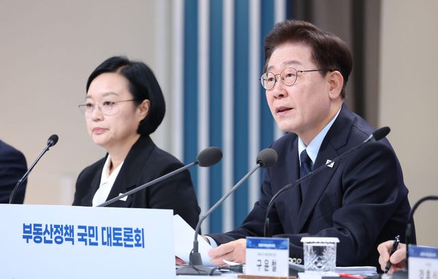 이재명 대통령이 23일 서울 여의도 KBS에서 열린 부동산정책 국민 대토론회에서 발언하고 있다.(사진=연합뉴스)