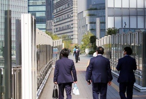 일본 도쿄의 직장인들.(사진=연합뉴스)