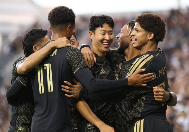 손흥민과 LAFC 선수들. 사진=AFPBB NEWS