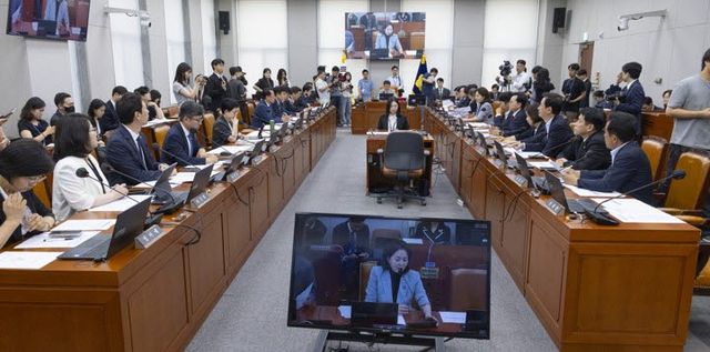 국회 운영위원장인 더불어민주당 한병도 원내대표가 27일 국회에서 열린 운영위원회 전체회의가 열리고 있다.(사진=연합뉴스)