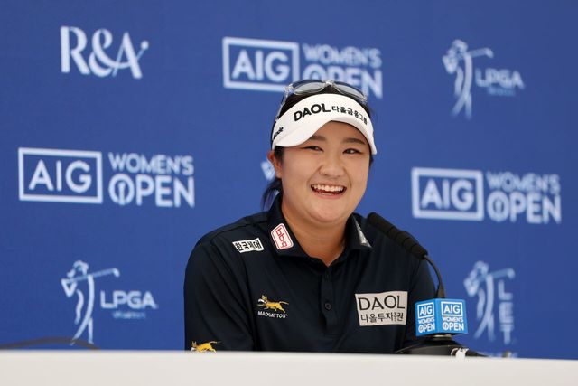 유해란이 28일(현지시간) 열린 AIG 여자오픈 공식 기자회견에 참석해 질문에 답하고 있다. (사진=R&A)