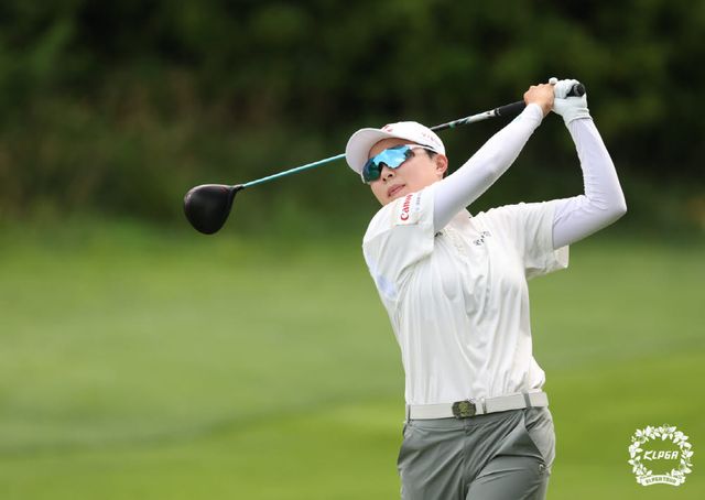 김효주가 KLPGA 투어 롯데 오픈 2라운드에서 경기하고 있다. (사진=KLPGA)