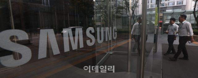 삼성전자가 인공지능(AI) 메모리 수요 확대에 힘입어 올해 2분기 역대 최대 실적을 기록했다고 공시한 30일 서울 서초구 삼성전자 서초사옥.(사진=이영훈 기자)