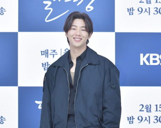 학교폭력 논란으로 KBS 드라마 '달이 뜨는 강'에서 중도 하차한 배우 지수(본명 김지수·33). (사진=뉴시스)