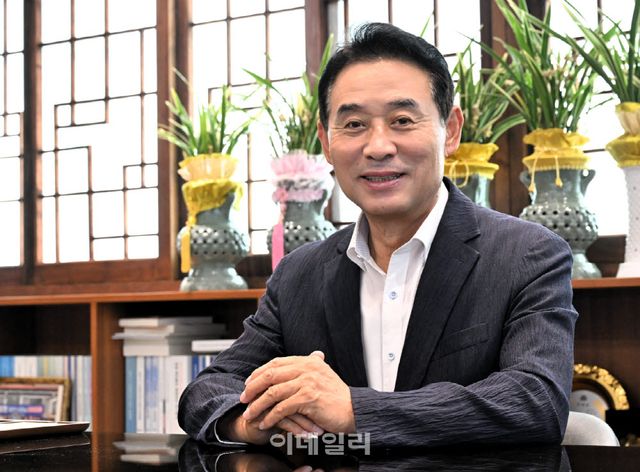 민선9기 취임 이후 만난 백영현 시장.(사진=포천시)
