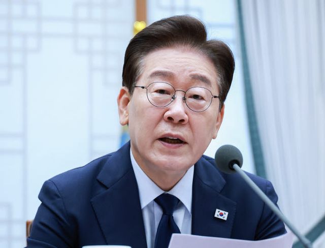 이재명 대통령이 6일 청와대에서 열린 메가프로젝트 민관합동 점검회의에서 발언하고 있다.(사진=연합뉴스)