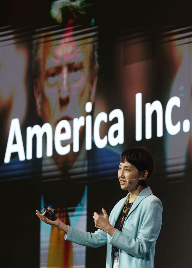 Jiyoon Kim, a Visiting Professor at the Institute of East and West Studies, Yonsei University, delivers her keynote speech on the topic of