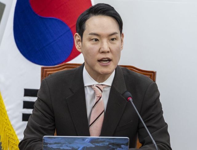 김한규 더불어민주당 의원(사진=연합뉴스)