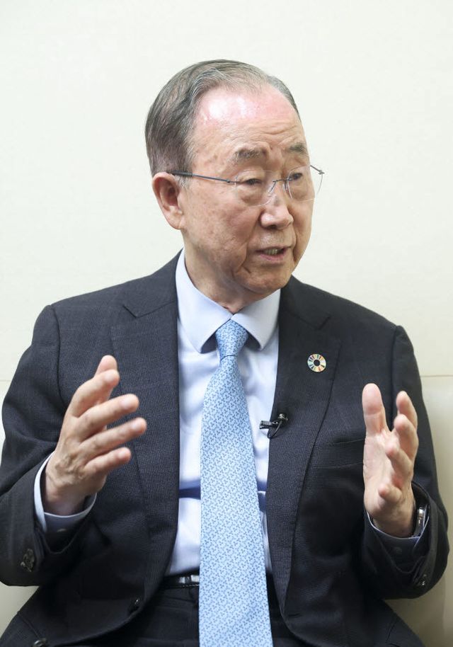 Ki-moon Ban, Former UN Secretary-General, speaks during his dialogue with John Hamre, Chairman Emeritus of the Center for Strategic and International Studies (CSIS), at the 17th Edaily Strategy Forum (Edaily Strategy Forum 2026) held at the Shilla Hotel in Jangchung-dong, Jung-gu, Seoul on June 16.(Photo=Young-hoon Lee/Edaily)