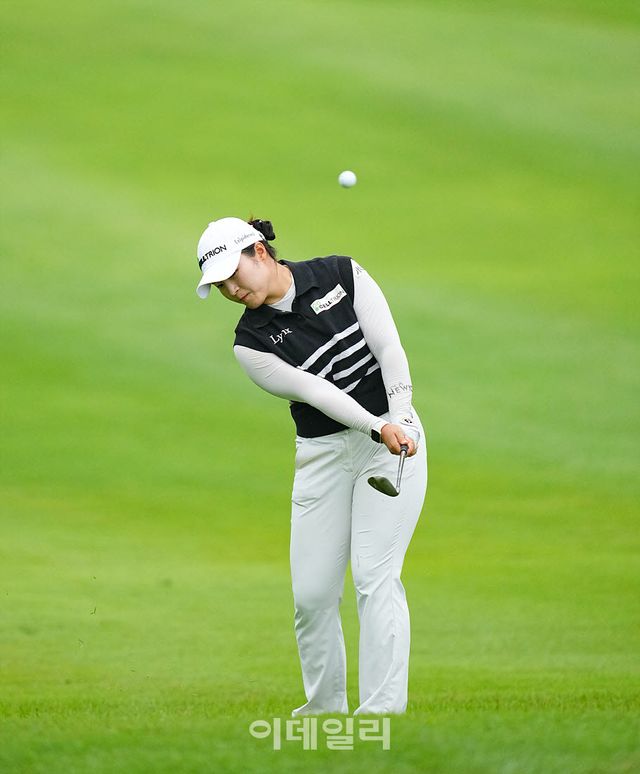 [이데일리 골프IN(포천)=조원범 기자]'메디힐·한국일보 챔피언십'최종라운드에서 김서윤(셀트리온)이 1번홀에서 경기를 치르고 있다.