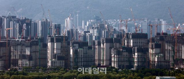 서울 남산에서 바라본 도심 전경. (사진=이데일리 방인권 기자)