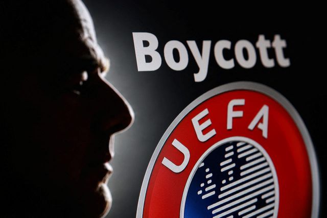 인판티노와 UEFA(사진=로이터)