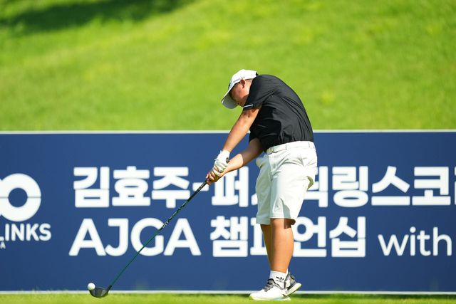 3일부터 강원도 원주시 센추리21 컨트리클럽에서 열린 제 2회 김효주-퍼시픽링스코리아컵 AJGA 챔피언십 with 이데일리에 참가한 김지후(부곡중2)이 힘차게 티샷을 하고 있다. (사진=이데일리 골프in 조원범 기자)
