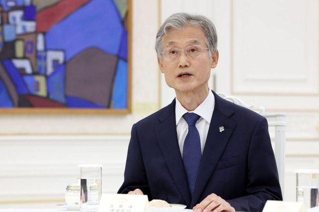 與, 조희대 대법원장 탄핵 카드 만지작