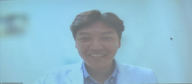 김용철 서울대학교병원 신장내과 임상부교수가 지난 4일 서울 여의도 금융투자교육원에서 열린 메지온 기업설명회에서 줌(Zoom)을 통해 유데나필 ADPKD 전임상 결과를 설명 중이다. (사진=김지완 기자)