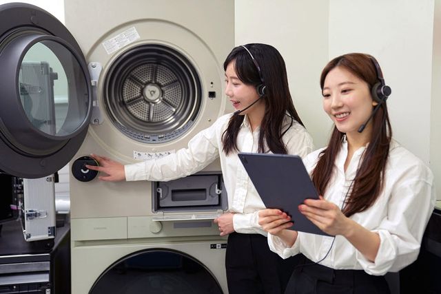 스마트싱스를 활용한 원격진단 모습(사진제공 = 삼성전자)