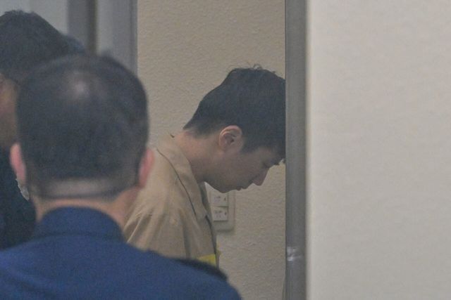 '여고생 살해범' 장윤기에 대한 선고 공판이 열리는 30일 오후 광주지방법원에서 성폭력범죄의 처벌 등에 관한 특례법상 강간살인 등 혐의로 구속 기소된 장윤기가 법정으로 출정하고 있다. (사진=공동취재)