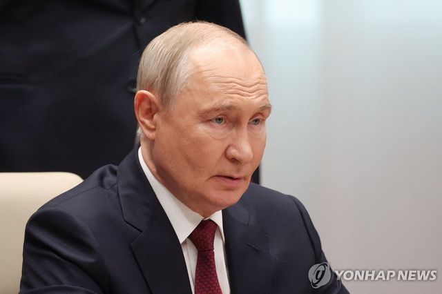 1일(현지시간) 키르기스스탄 SCO 정상회의장의 블라디미르 푸틴 러시아 대통령_[Sputnik pool/AFP=연합뉴스. 재판매 및 DB 금지]