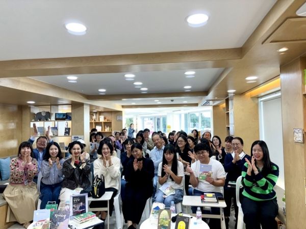 그림책 심리 북토크(사진=경남 진주시)