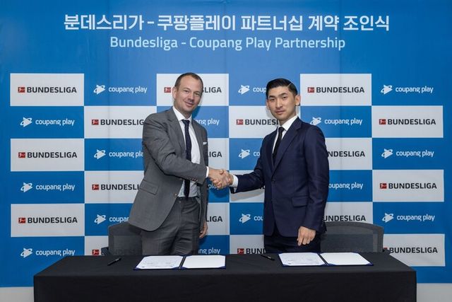 쿠팡플레이가 분데스리가 인터네셔널과 파트너십을 맺고 분데스리가 중계 및 한국 축구 발전을 위한 협력에 나섰다. [사진=쿠팡플레이]