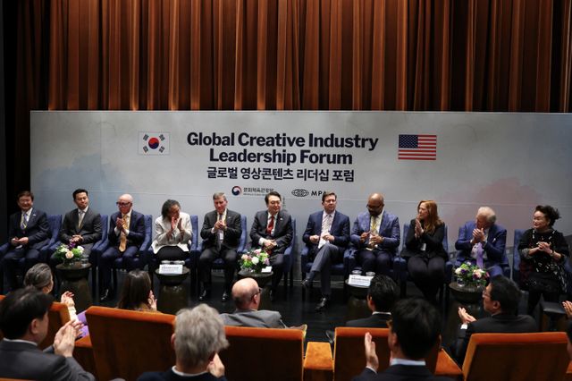 윤석열 대통령이 27일(현지시간) 워싱턴DC 미국영화협회에서 열린 글로벌 영상콘텐츠 리더십 포럼에서 발언하고 있다. [사진=대통령실]