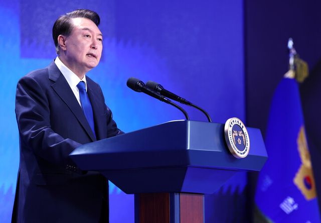 윤석열 대통령이 21일 서울 서대문구 경찰청 참수리홀에서 열린 79주년 경찰의 날 기념식에서 축사를 하고 있다. [사진=연합뉴스]