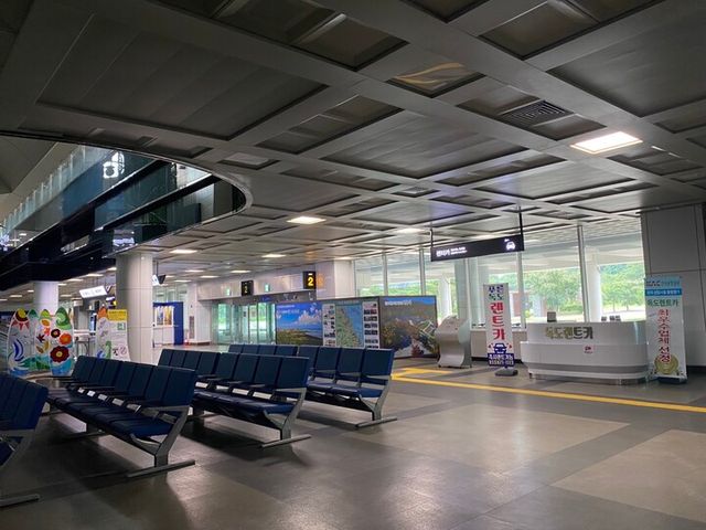 텅 빈 양양공항 1층 내부의 모습. [사진=이뉴스투데이 DB]&nbsp;