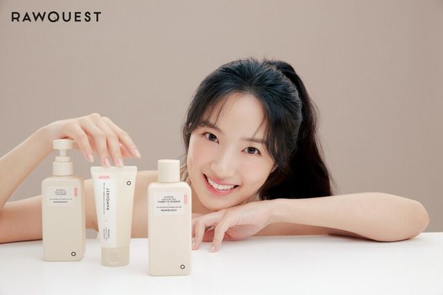 로우퀘스트 모델 배우 김혜윤. [사진=로우퀘스트]