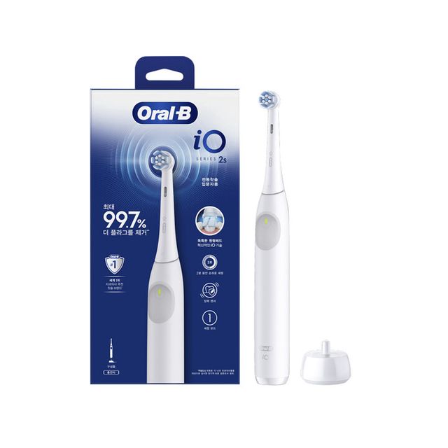 ‘오랄비 iO2’ 전동칫솔. [사진=한국P&G]