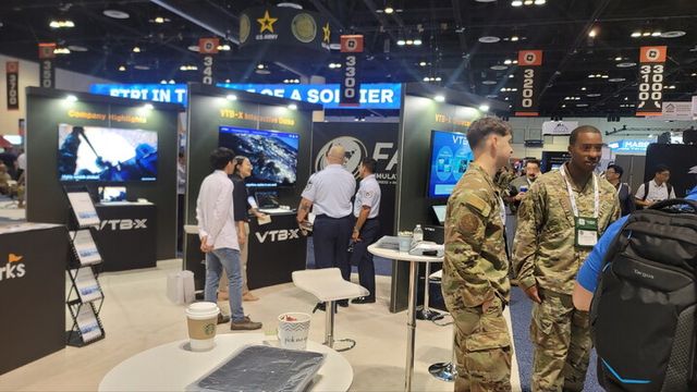 네비웍스가 오는 12월 2일부터 6일까지 미국 올랜도에서 열리는 세계 최대 군사용 시뮬레이션 및 장비 전시회인 ‘I/ITSEC 2024’에 참가한다. 사진은 지난해 열린 I/ITSEC에 참가한 모습.[사진=네비웍스]