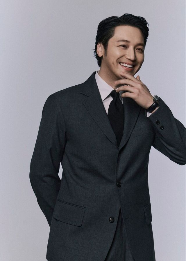 배우 변요한. [사진=제너시스BBQ 그룹]