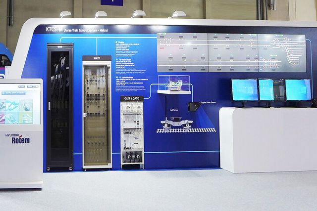 2023 부산국제철도기술산업전에 전시된 현대로템의 KTCS-M 설비.[사진=현대로템]